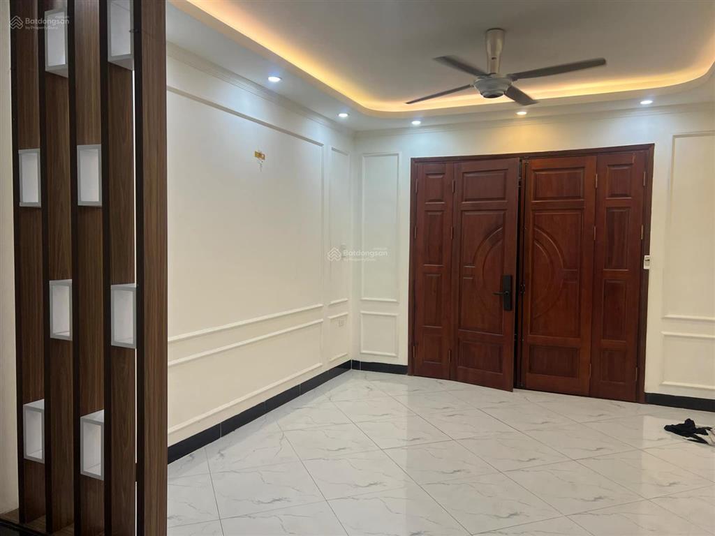 Chính chủ cần cho thuê nhà nguyên căn 5 tầng có 4 p, ngủ giá 10tr/tháng