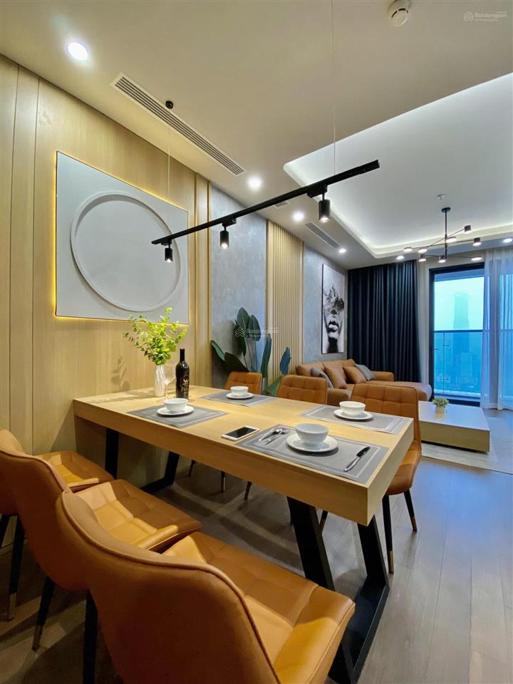 Hot chính chủ cho thuê căn góc sky park  128m2, 3pn + 1 kho, full  28tr.  0899 511 ***