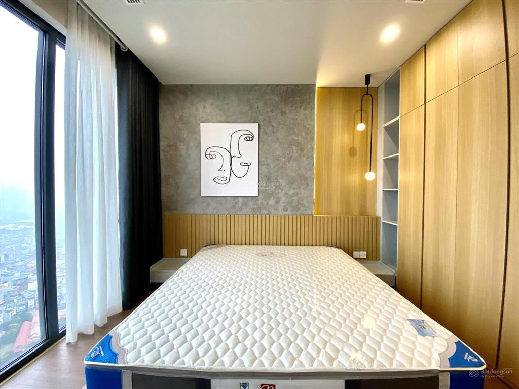 Hot chính chủ cho thuê căn góc sky park  128m2, 3pn + 1 kho, full  27tr.  0899 511 ***