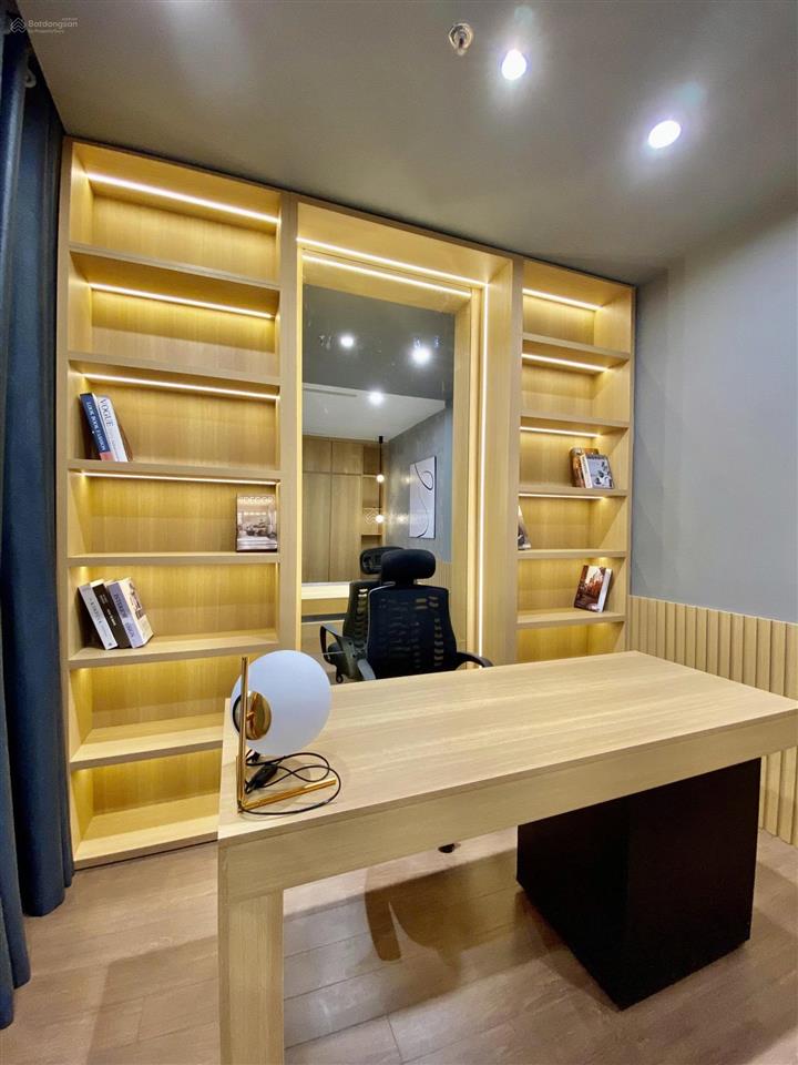 Hot chính chủ cho thuê căn góc sky park  128m2, 3pn + 1 kho, full  27tr.  0899 511 ***