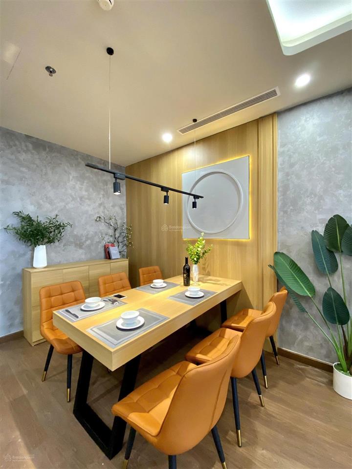 Hot chính chủ cho thuê căn góc sky park  128m2, 3pn + 1 kho, full  27tr.  0899 511 ***