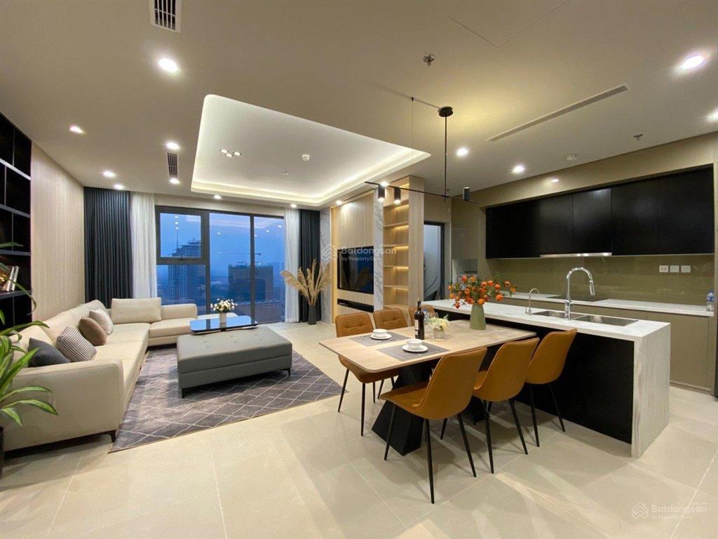 Hiếm cho thuê căn hộ golden park, 200m2, 4pn, 3vs, full, giá 36 triệu/tháng.  0899 511 ***