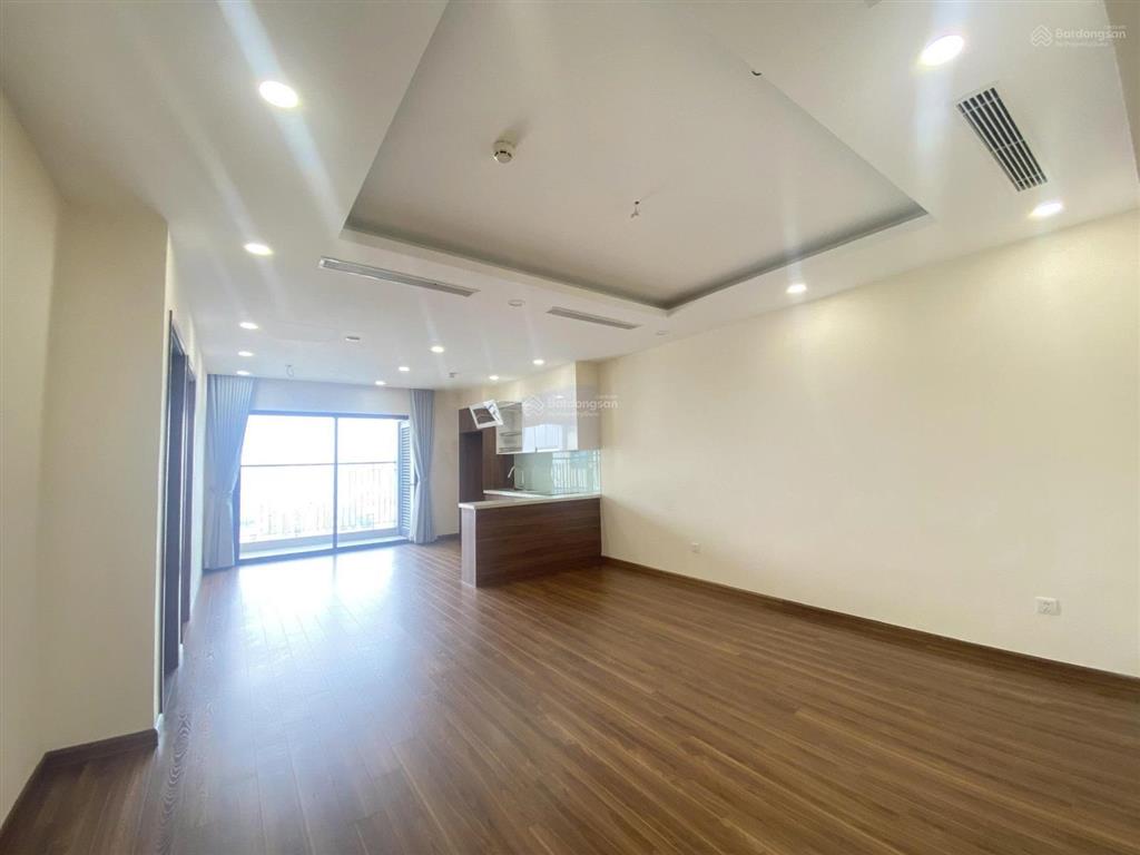 Hot chính chủ bán căn hộ golden park, 84m2, 2pn, 2vs, cb giá 8.x tỷ.  0899 511 ***