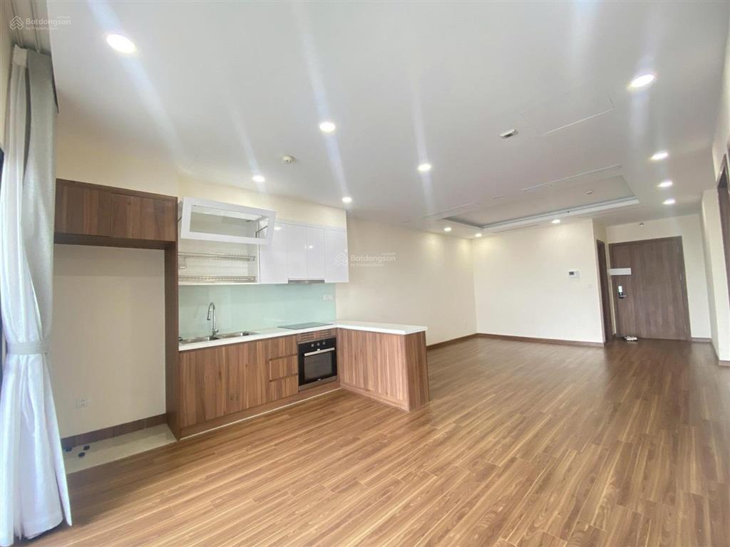 Hot chính chủ bán căn hộ golden park, 84m2, 2pn, 2vs, cb giá 8.x tỷ.  0899 511 ***