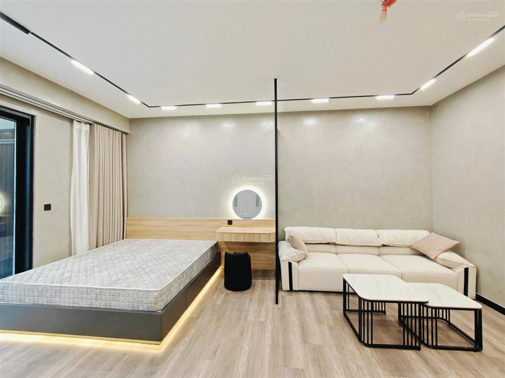 Hot chính chủ cho thuê studio, west point, 38m2, full, 14tr.  0899 511 ***