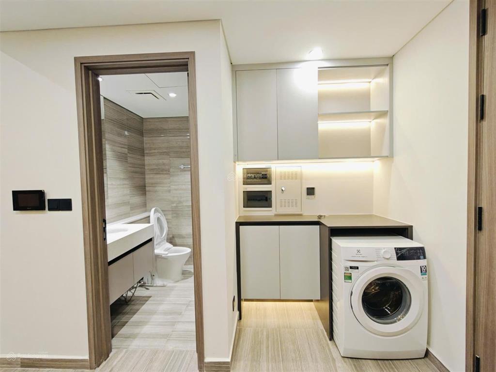 Hot chính chủ cho thuê studio, west point, 38m2, full, 14tr.  0899 511 ***