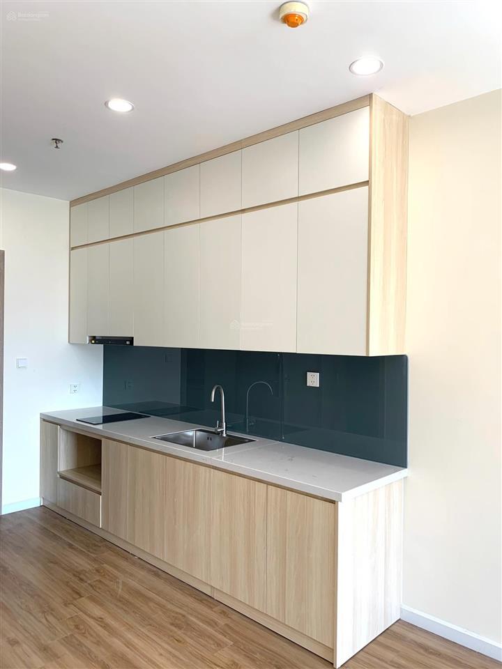 Hot chính chủ cho thuê căn studio trinity, 38m2, cơ bản, 8 triệu/tháng.  0899 511 ***