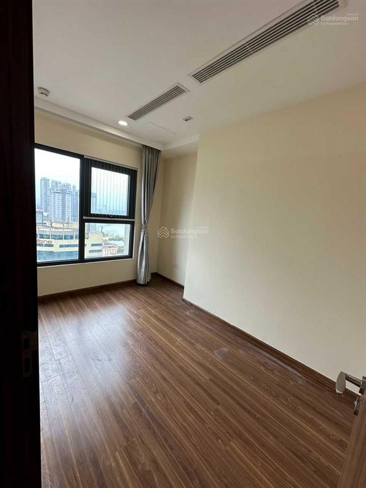 Hot một trong số ít 1 căn golden park  130m², 3pn, cơ bản, giá 19 triệu.  0899 511 ***