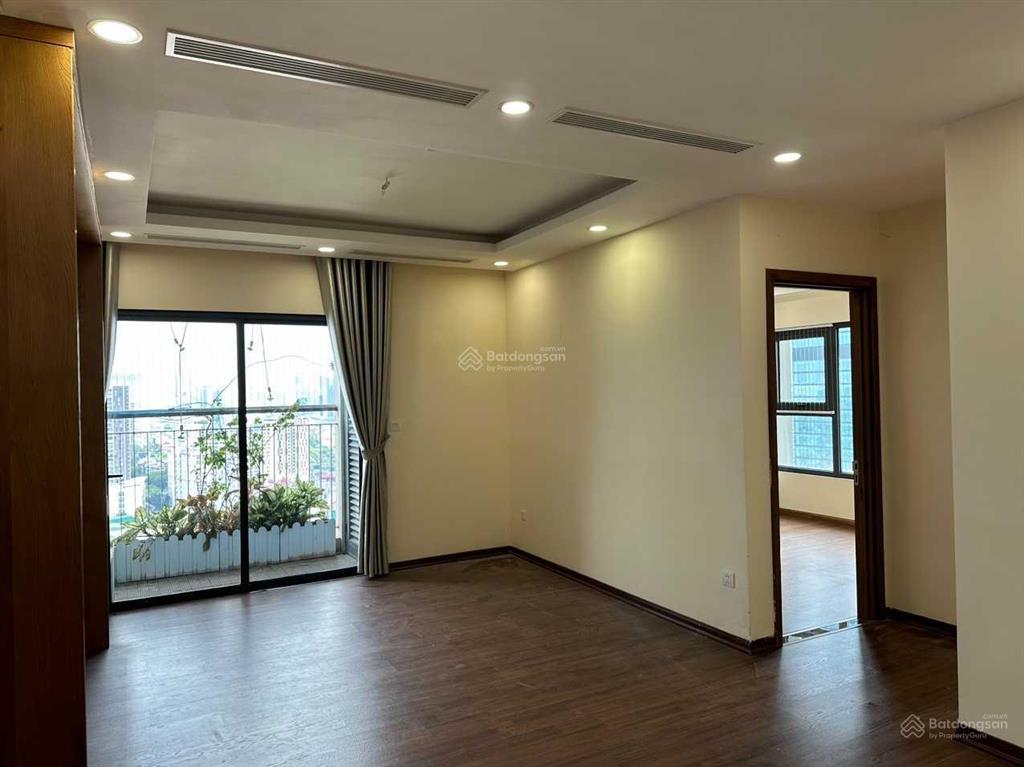 Hot một trong số ít 1 căn golden park  130m², 3pn, cơ bản, giá 19 triệu.  0899 511 ***