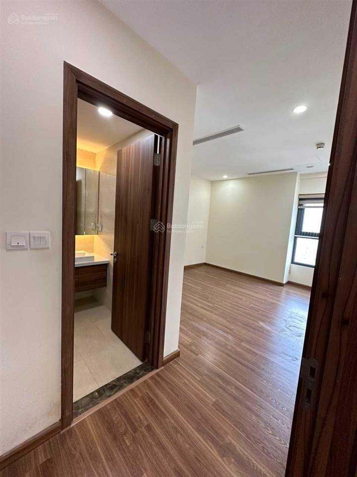 Hot một trong số ít 1 căn golden park  130m², 3pn, cơ bản, giá 19 triệu.  0899 511 ***