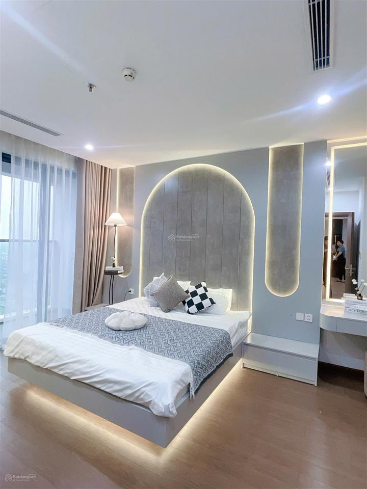 Cực hiếm cho thuê brg lê văn lương, 150m2, 3pn, 3vs, full giá 35tr/th  0899 511 ***