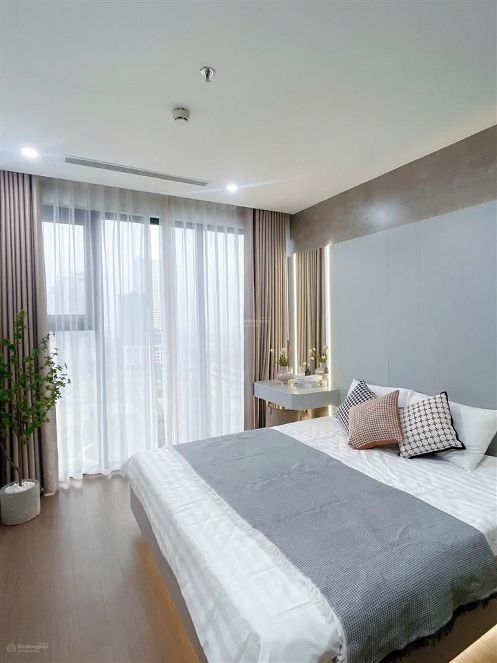 Cực hiếm cho thuê brg lê văn lương, 150m2, 3pn, 3vs, full giá 35tr/th  0899 511 ***