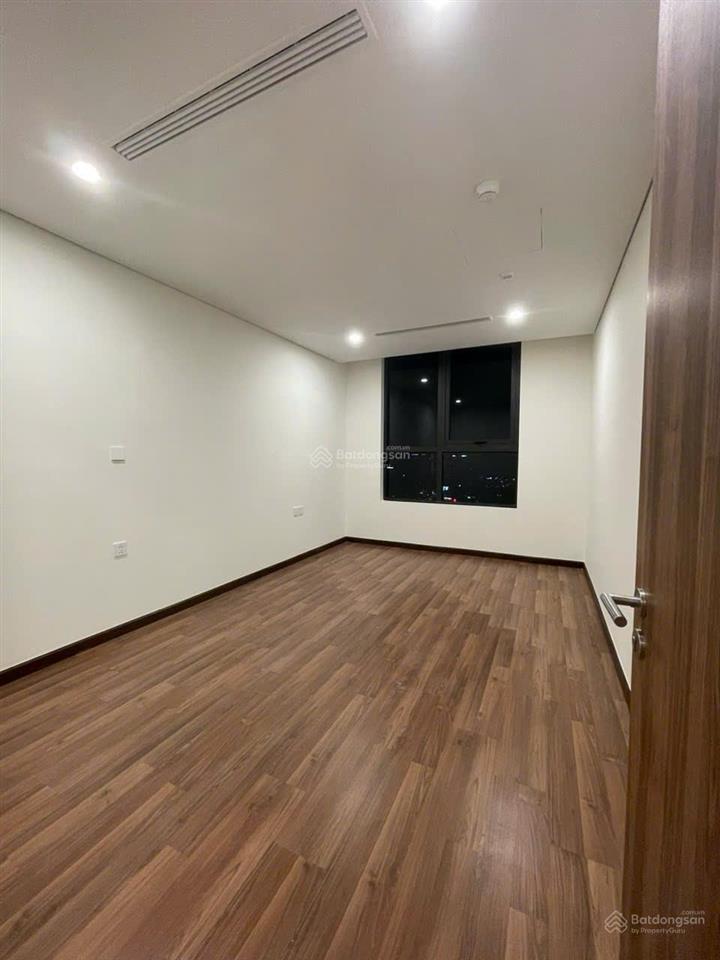 Cho thuê căn hộ green diamond 93 láng hạ, 168m2, 3pn, 27tr   0899 511 ***