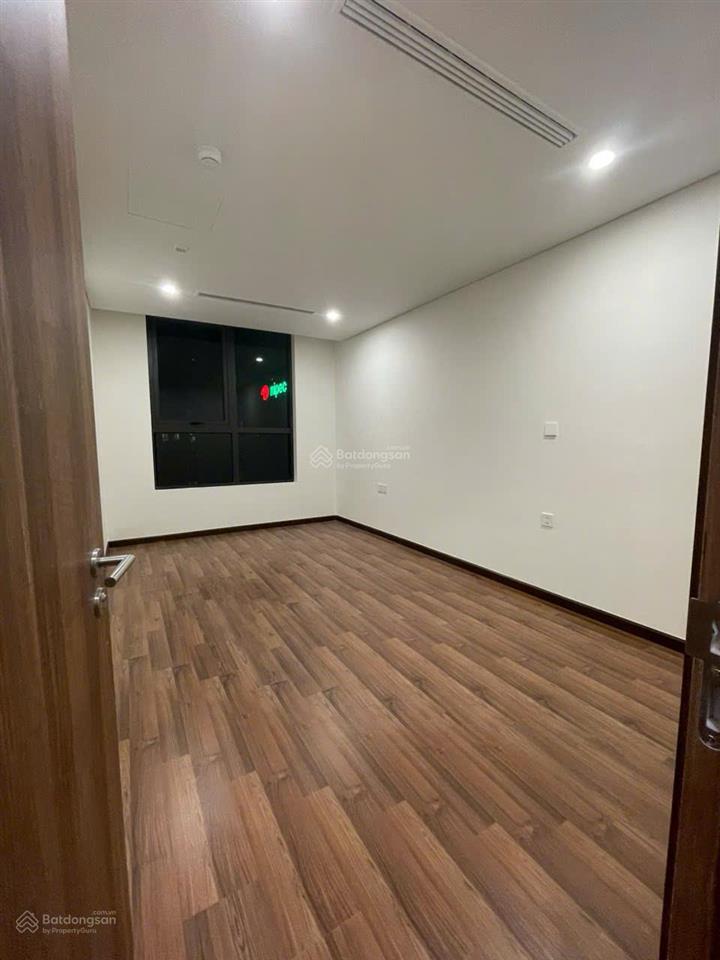 Cho thuê căn hộ green diamond 93 láng hạ, 168m2, 3pn, 27tr   0899 511 ***