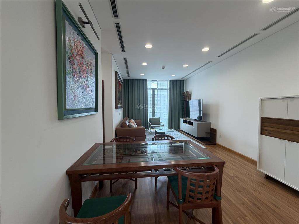 Cho thuê diamond park plaza  16 láng hạ  87m2, full  28tr vào luôn. 0899 511 ***