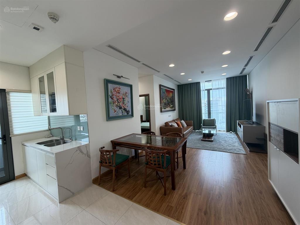 Cho thuê diamond park plaza  16 láng hạ  87m2, full  28tr vào luôn. 0899 511 ***