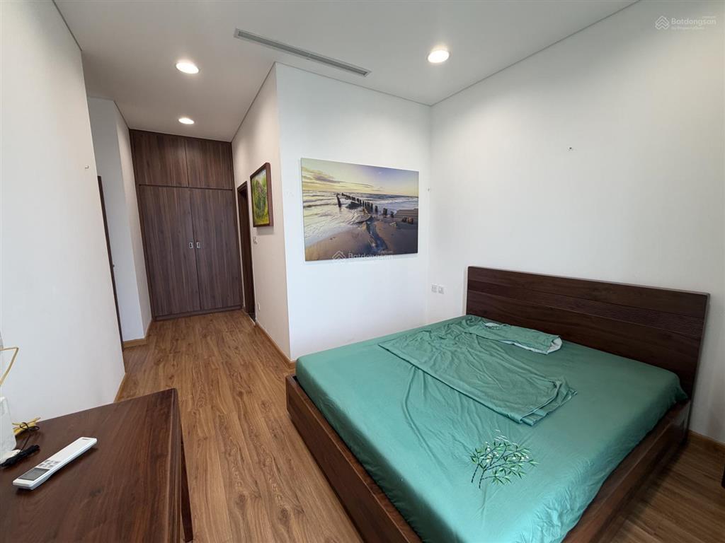 Cho thuê diamond park plaza  16 láng hạ  87m2, full  28tr vào luôn. 0899 511 ***