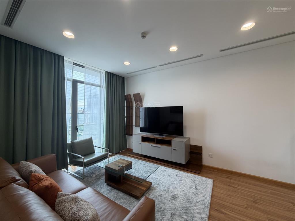 Cho thuê diamond park plaza  16 láng hạ  87m2, full  28tr vào luôn. 0899 511 ***