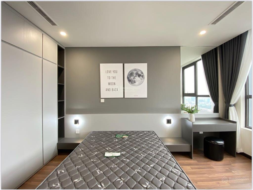 Hiếm cho thuê căn hộ 2pn, 100m2, full tại hà đô park view, với giá 19tr.  0899 511 ***