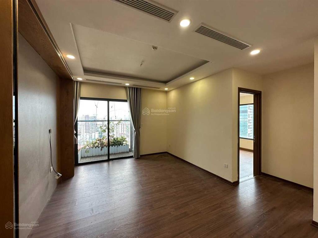 Hot hiếm có 1 căn golden park  85m2, 2pn, cơ bản, giá 16tr.  0899'511.866