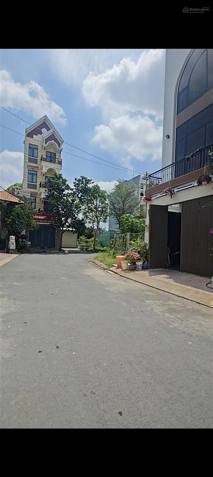 Bán đất tuyệt đẹp  250m2 (10m x 25m) giá 12.5 tỷ gần global city đường liên phường