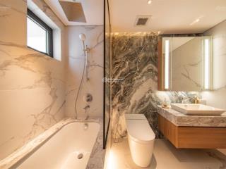 Chủ nhà mua qua em xong không ở đến nhờ em cho thuê căn 3 pn view hồ hoàng cầu 0989 646 ***