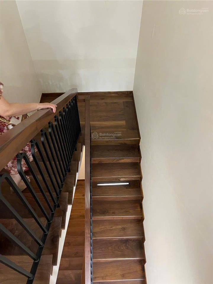 Bán biệt thự mỹ gia 2, phú mỹ hưng. dt 248m. giá tốt nhất hiện nay 85 tỷ.  0912 264 ***