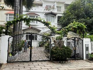 Giá hời  biệt thự liên kế mỹ thái 1, phú mỹ hưng.  0912 264 ***