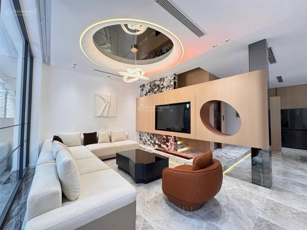 Nổi bật  biệt thự siêu sang mỹ giang, phú mỹ hưng.  0912 264 ***