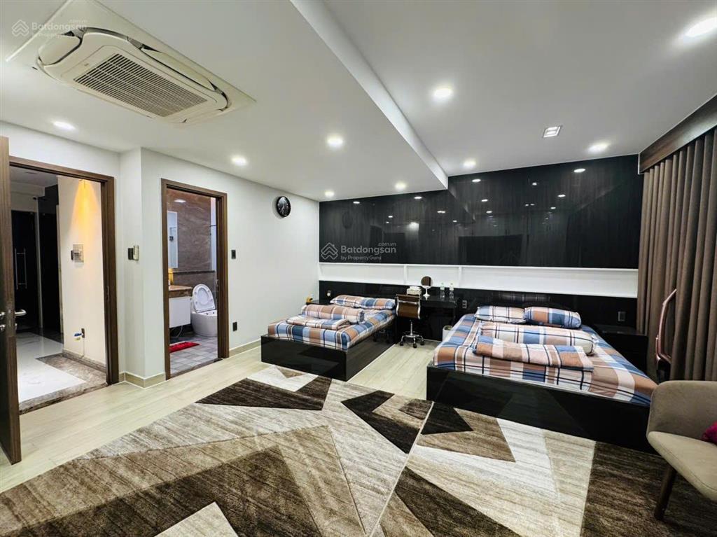 Bán nhà phố star hill, phú mỹ hưng. 6x15m, giá 45 tỷ  0938 602 *** nhân