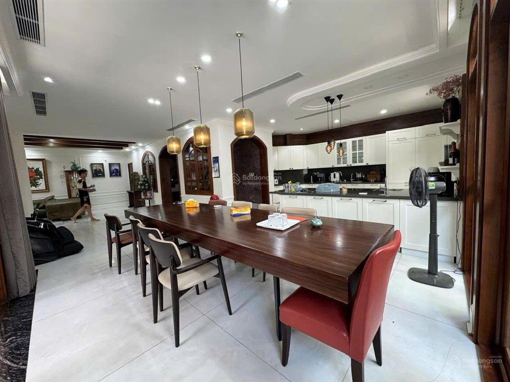 Bán nhanh villa mỹ gia, phú mỹ hưng, 15x17m, giá 85 tỷ xem nhà 0938 602 *** nhân