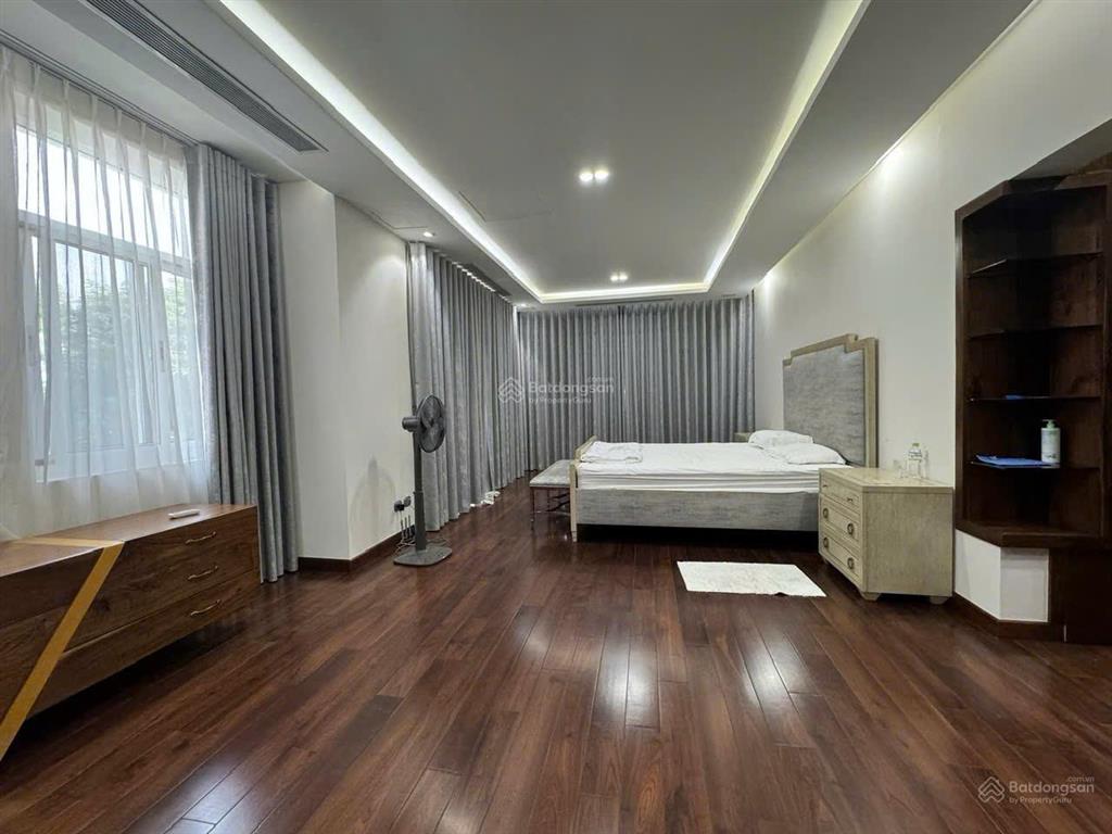 Bán nhanh villa mỹ gia, phú mỹ hưng, 15x17m, giá 85 tỷ xem nhà 0938 602 *** nhân