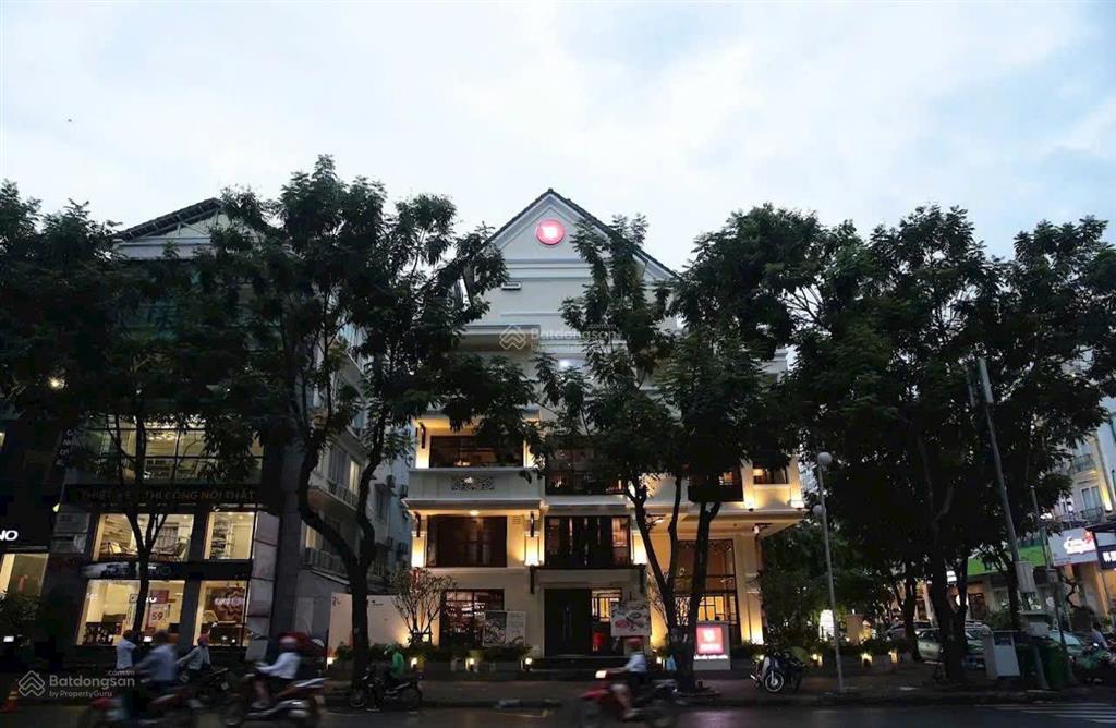 Cho thuê căn góc hưng phước, bùi bằng đoàn, giá 210 triệu  0938 602 *** nhân