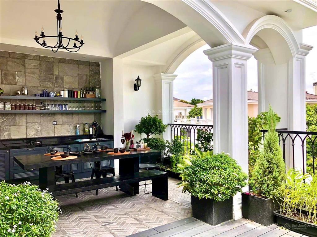 Bán biệt thự nam đô, phú mỹ hưng, 8x18m, giá 56 tỷ 0938 602 *** nhân