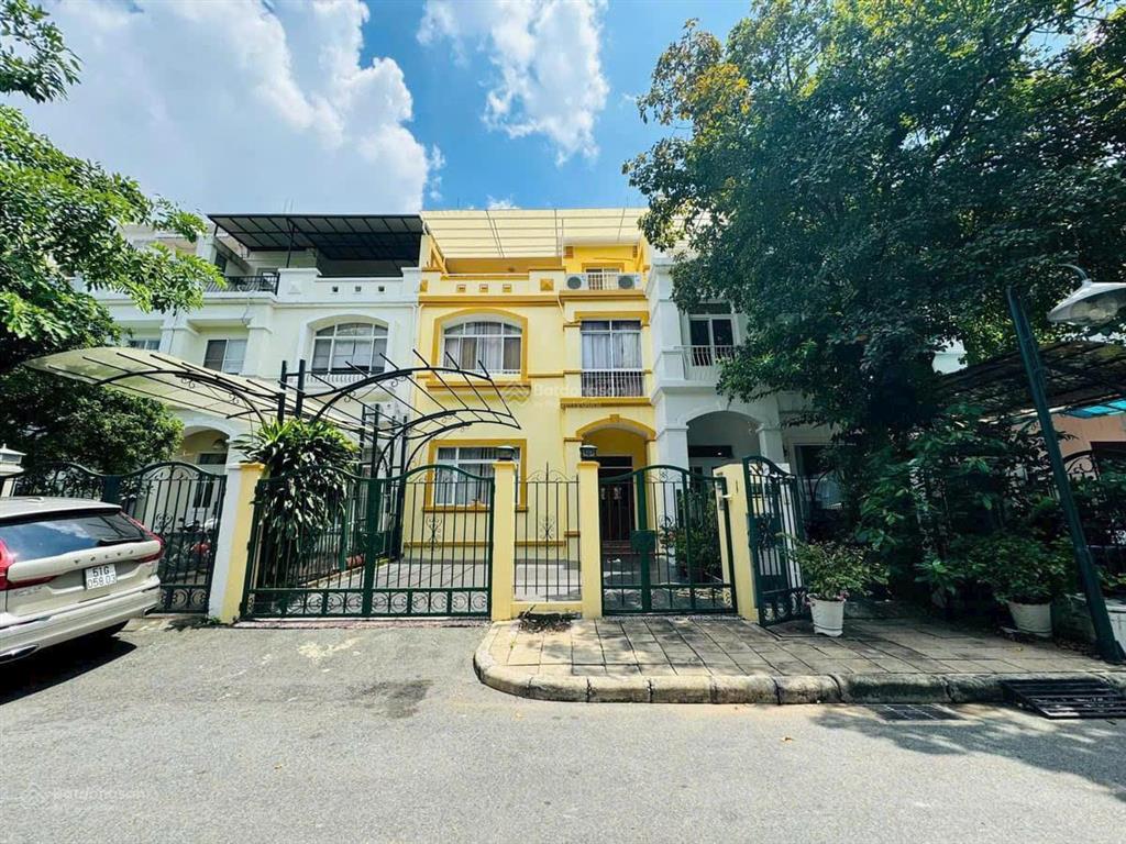Cho thuê villa hưng thái, 7x18m, giá thuê 33 triệu xem nhà 0938 602 *** nhân