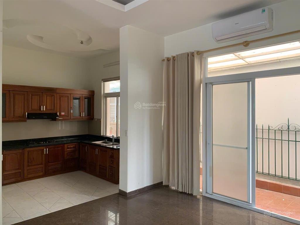 Cho thuê villa hưng thái, phú mỹ hưng, 7x18m, giá 44 triệu  0938 602 *** nhân