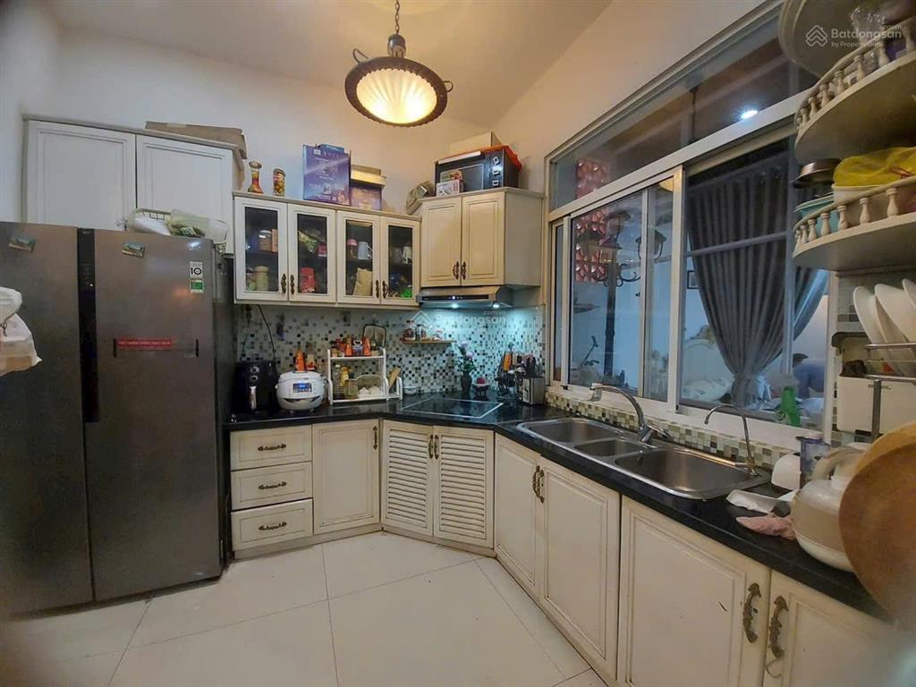 Biệt thự mỹ thái, phú mỹ hưng, 7x28m, bán 41 tỷ  0938 602 *** nhân