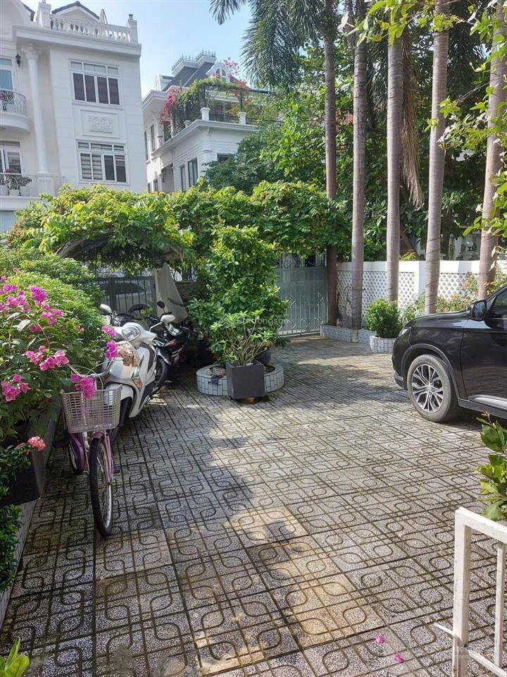 Biệt thự mỹ thái, phú mỹ hưng, 7x28m, bán 41 tỷ  0938 602 *** nhân