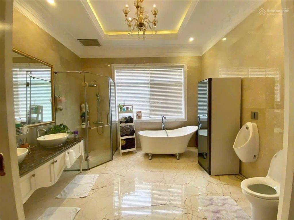 Cho thuê villa mỹ kim, phú mỹ hưng, 9.5x19m, giá 98 triệu  0938 602 *** nhân