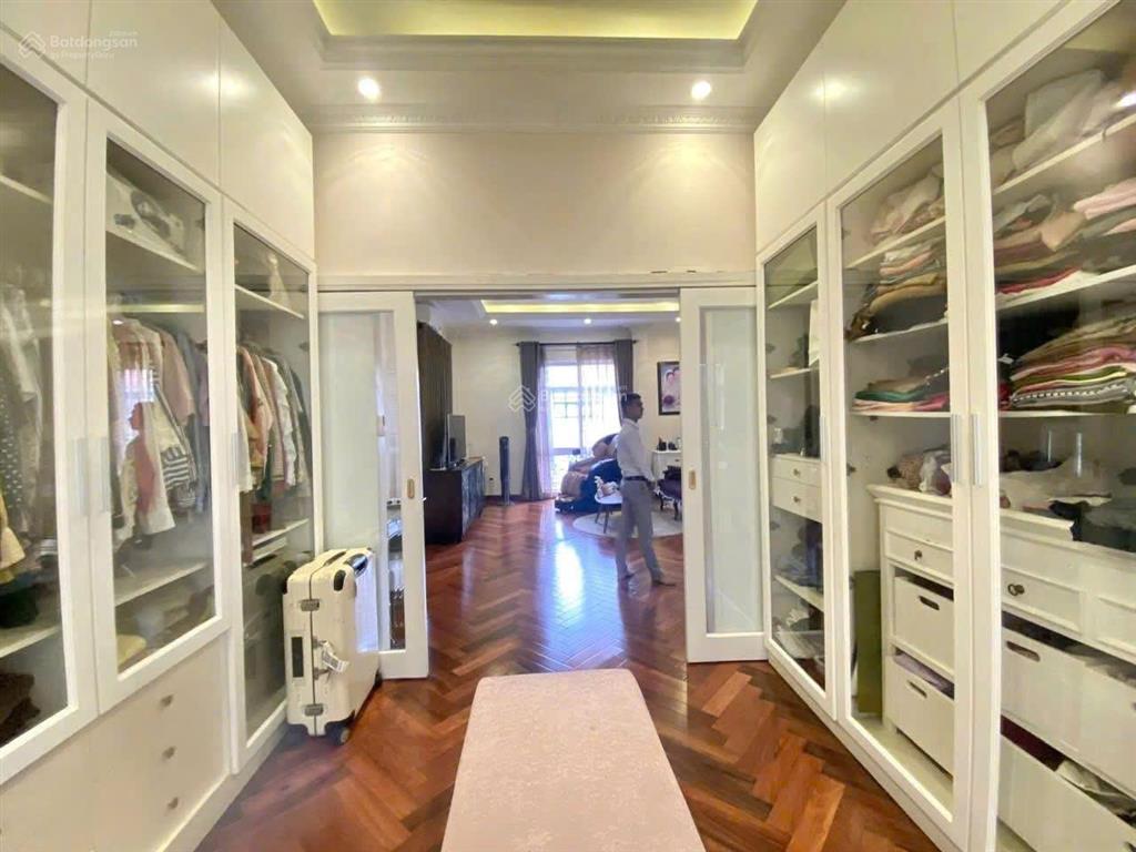 Cho thuê villa mỹ kim, phú mỹ hưng. 9.5x19m, giá 99 triệu/tháng 0938 602 *** nhân