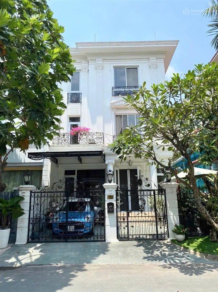 Cho thuê villa mỹ kim, phú mỹ hưng. 9.5x19m, giá 99 triệu/tháng 0938 602 *** nhân