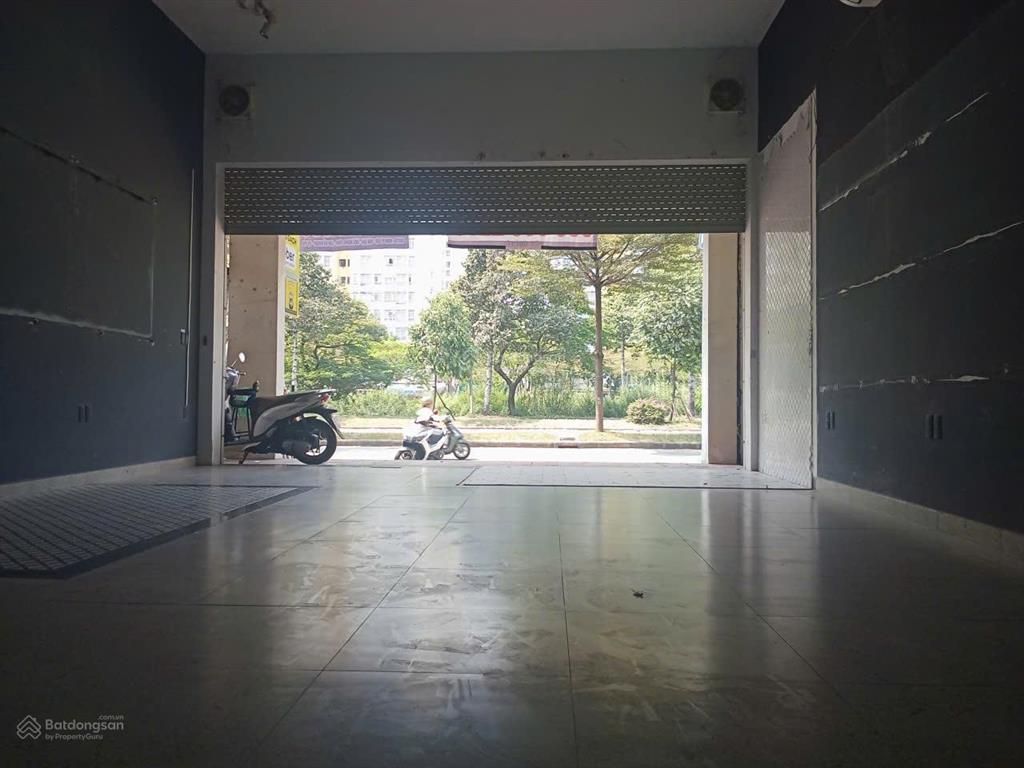 Cho thuê nhà phố mỹ toàn, phú mỹ hưng, giá rẻ 39 triệu  0938 602 *** nhân