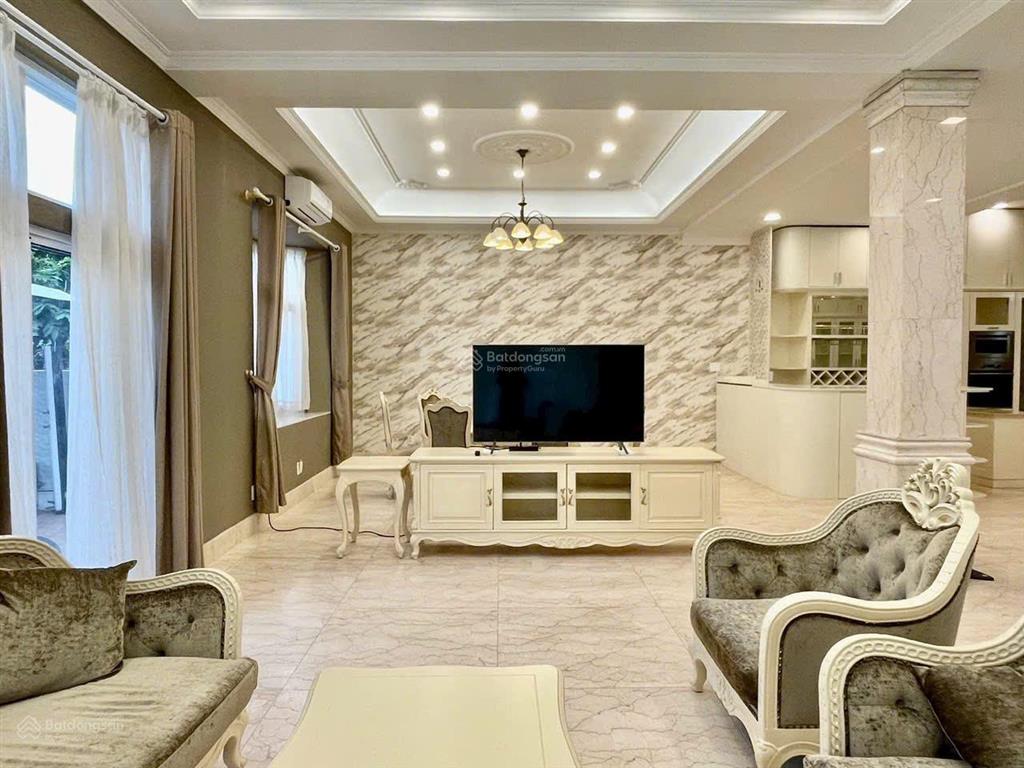 Cho thuê villa mỹ phú, 397m2, 130 triệu  xem nhà0938 602 *** nhân