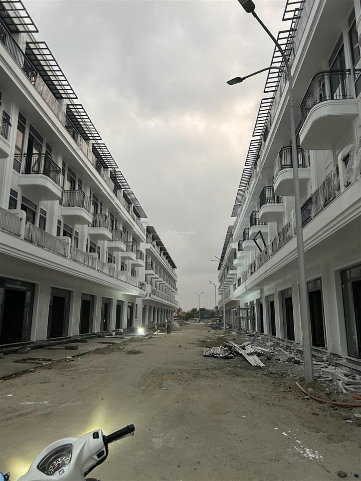 Cần bán gấp căn góc hiếm hoi tại dự án him lam, ưu tiên cho khách mở cửa hàng, văn phòng