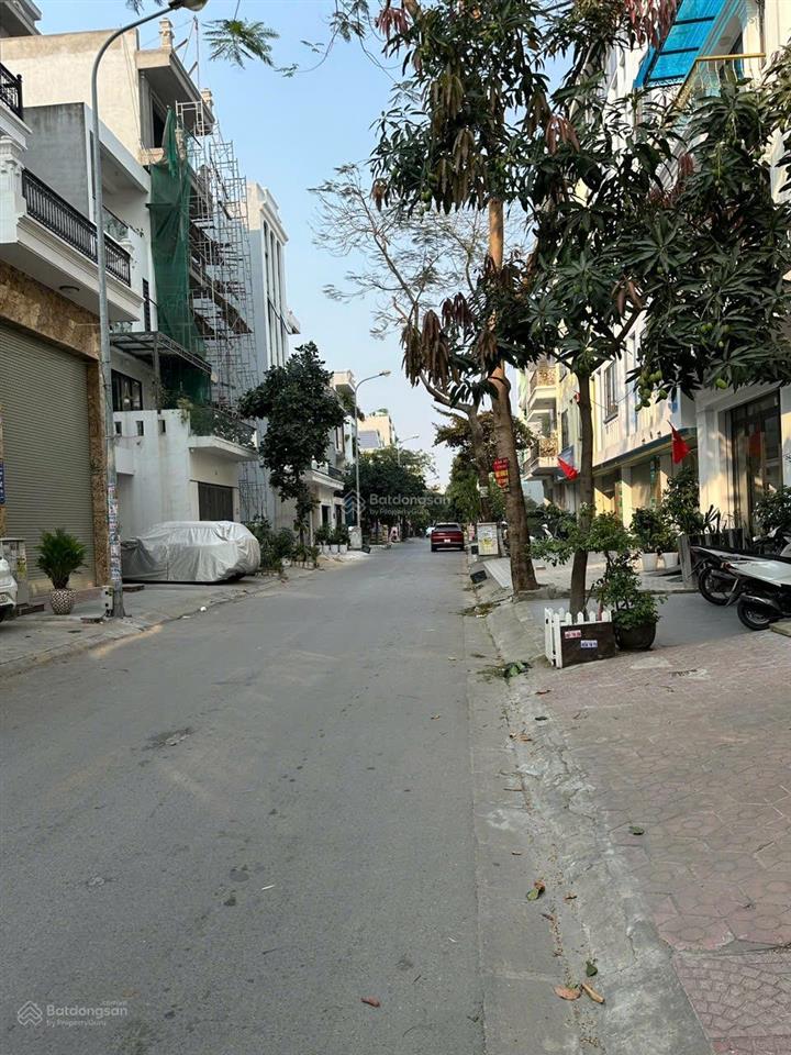 Bán gấp lô đất mặt đường đặng ma la gần aeon mall