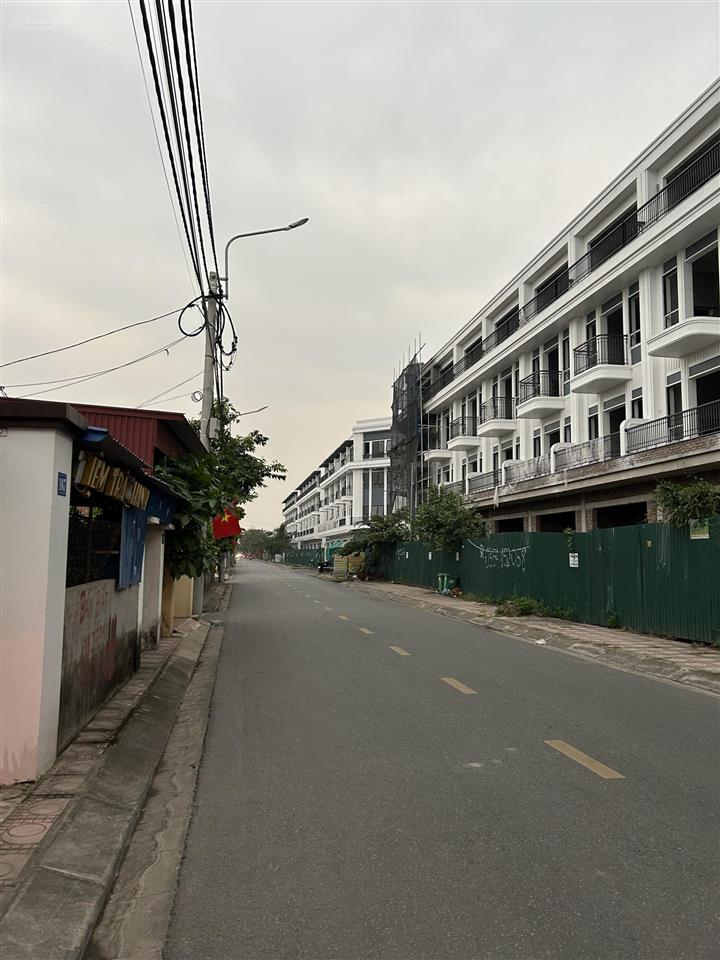 Bán bằng giá căn 4 tầng đường 32m tại him lam, an hồng