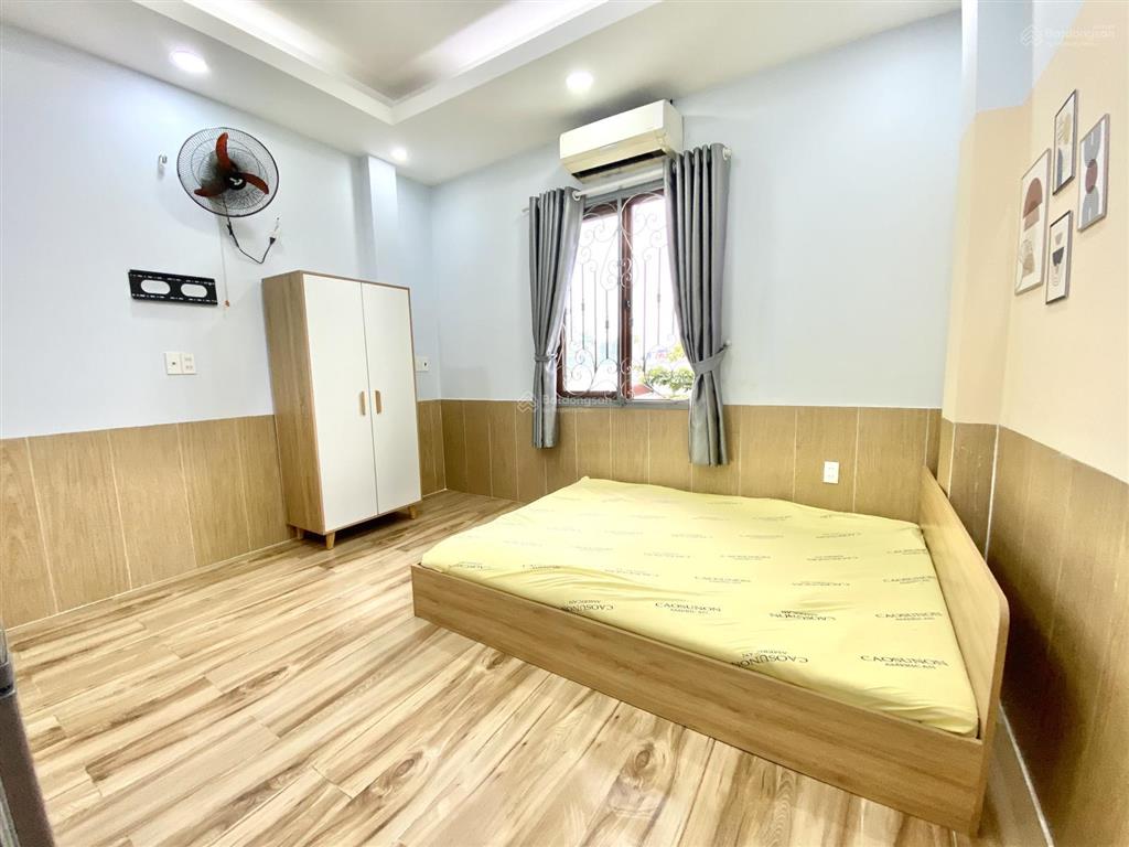 Chdv trần não cửa sổ siêu thoáng sáng