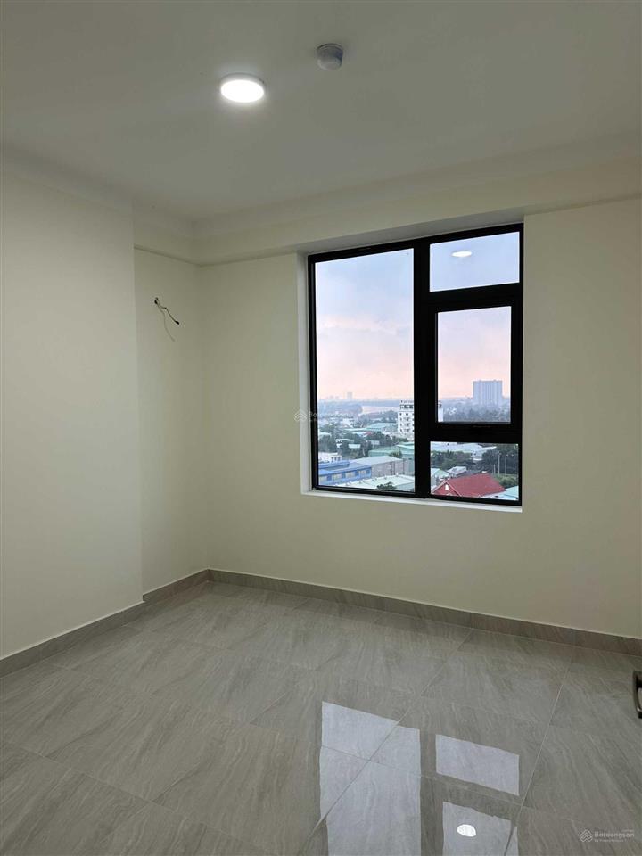 Chính chủ cho thuê căn hộ splus riverview thuận an bình dương chỉ 4,5 triệu/tháng  0909 056 ***