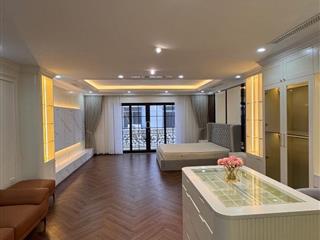 NHÀ MỚI Ở NGAY- PHỐ NGUYỄN CHÁNH- 52M x 7 NGỦ- THOÁNG SÁNG- THANG MÁY- GARA Ô TÔ. 