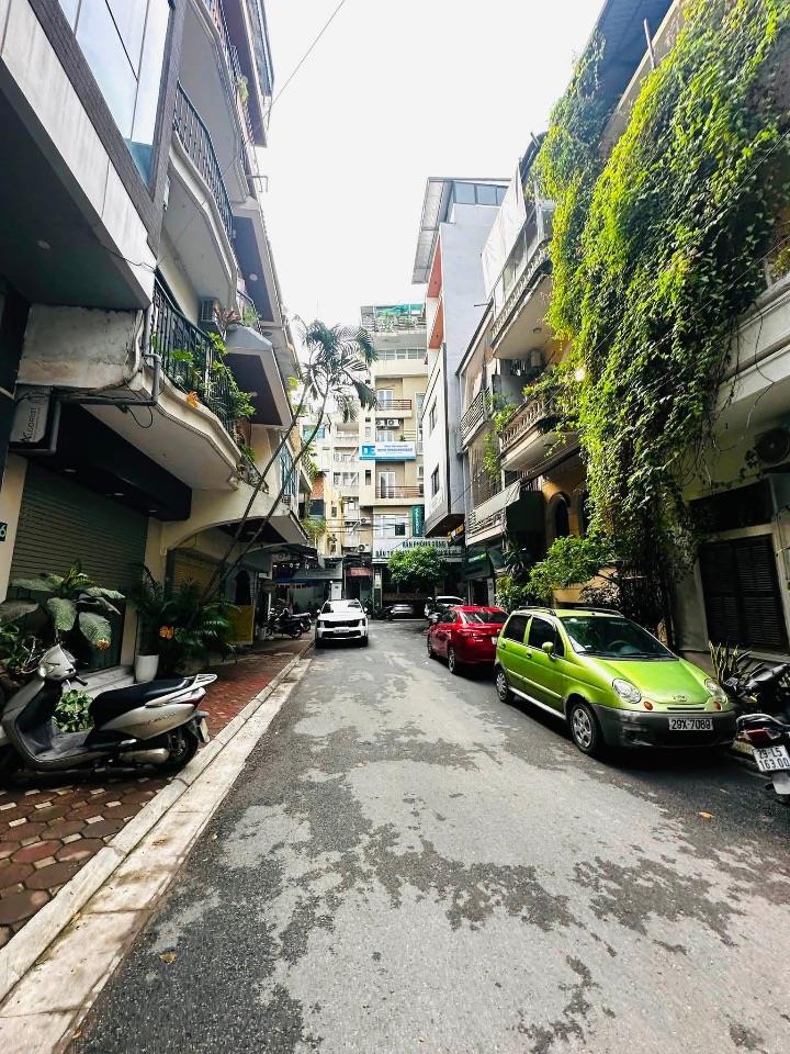 ĐỖ QUANG- VỊ TRÍ ĐẸP CHO VĂN PHÒNG- 2 THOÁNG- VỈA HÈ- Ô TÔ TRÁNH- 50M RA PHỐ.
